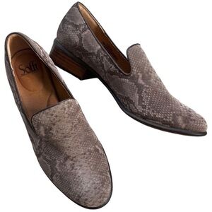 EUC Sofft Leather Loafers Size 10